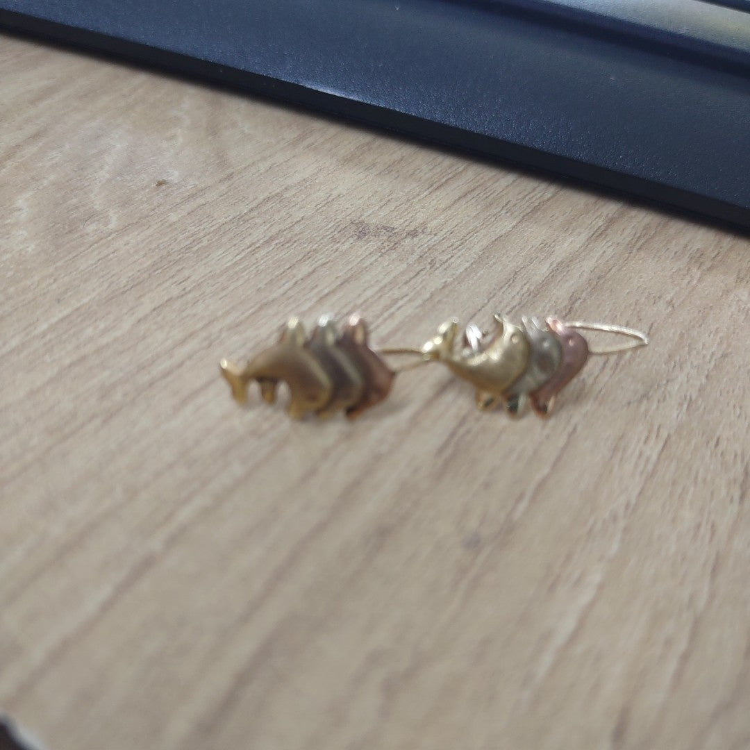 ARETES PAR ORO 8 K 0.6 GRMS (SEMINUEVO)