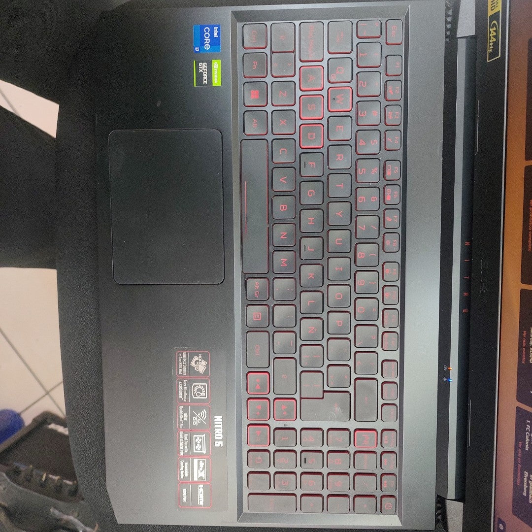 LAPTOP ACER NITRO 5 AN515-57-77YL (2023) 512 GB SSD 8 GB RAM (SEMINUEVO)