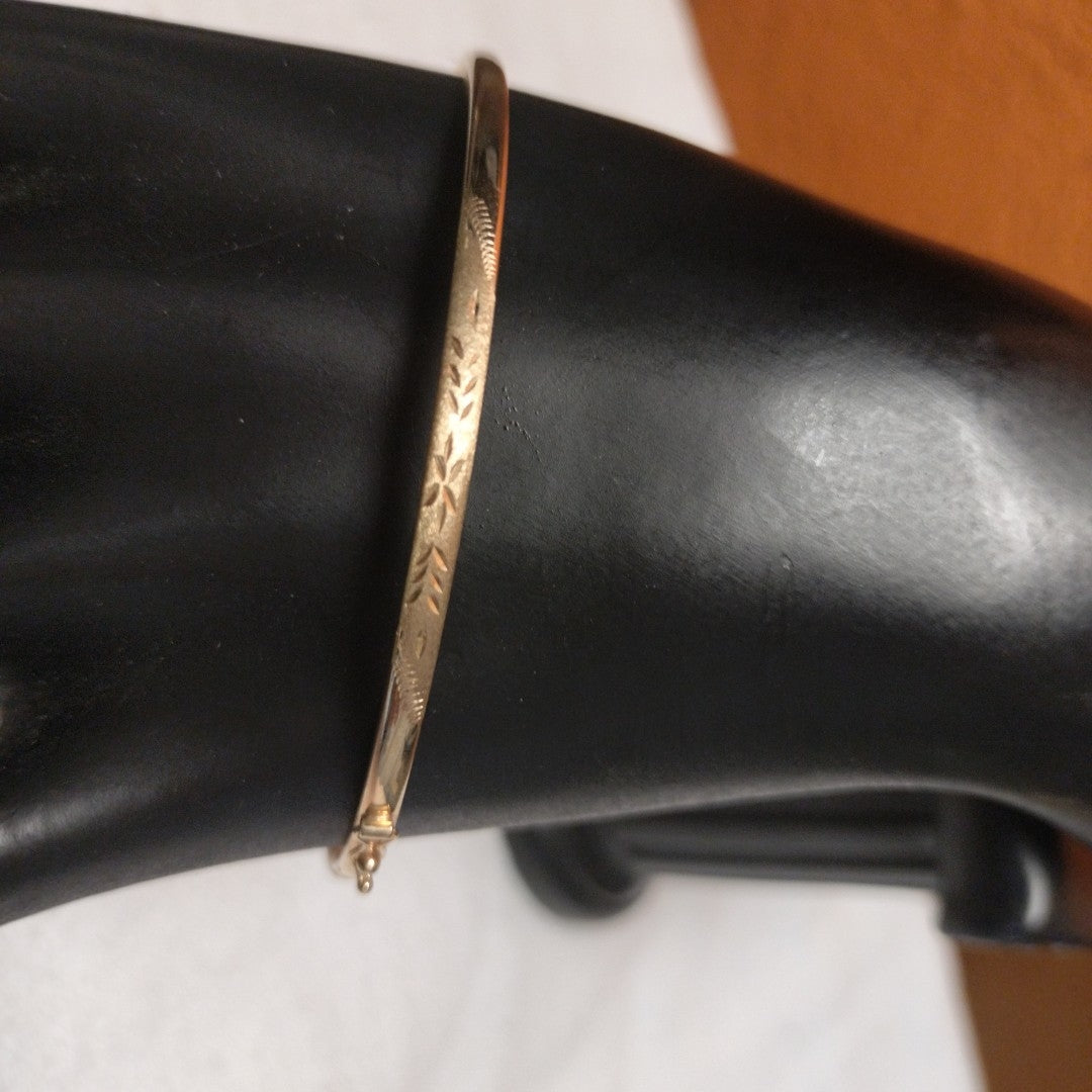 PULSERA RIGIDA ORO 10 K 3,70 GRMS (SEMINUEVO)