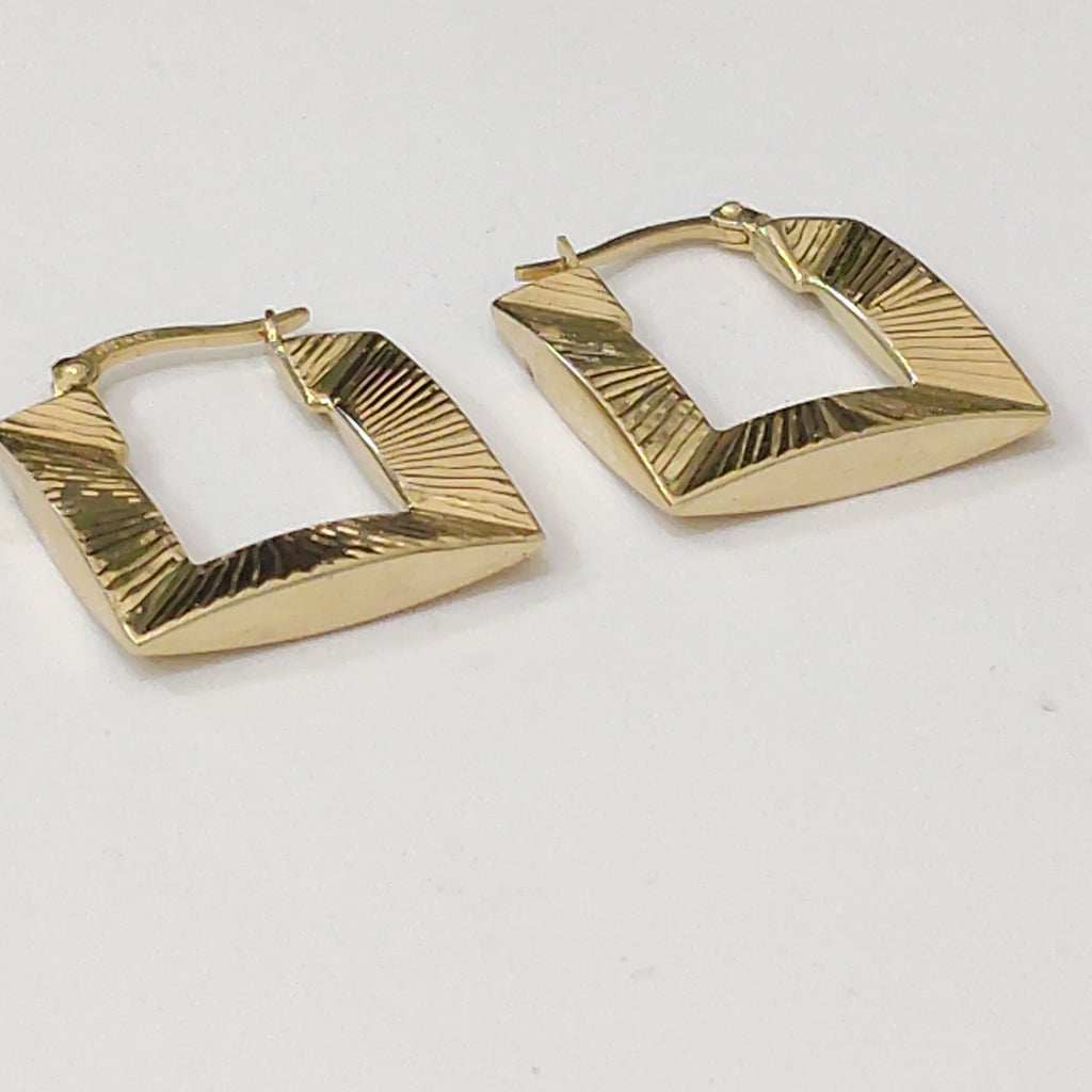 ARRACADAS PAR ORO 14 K 2.8 GRMS (SEMINUEVO)