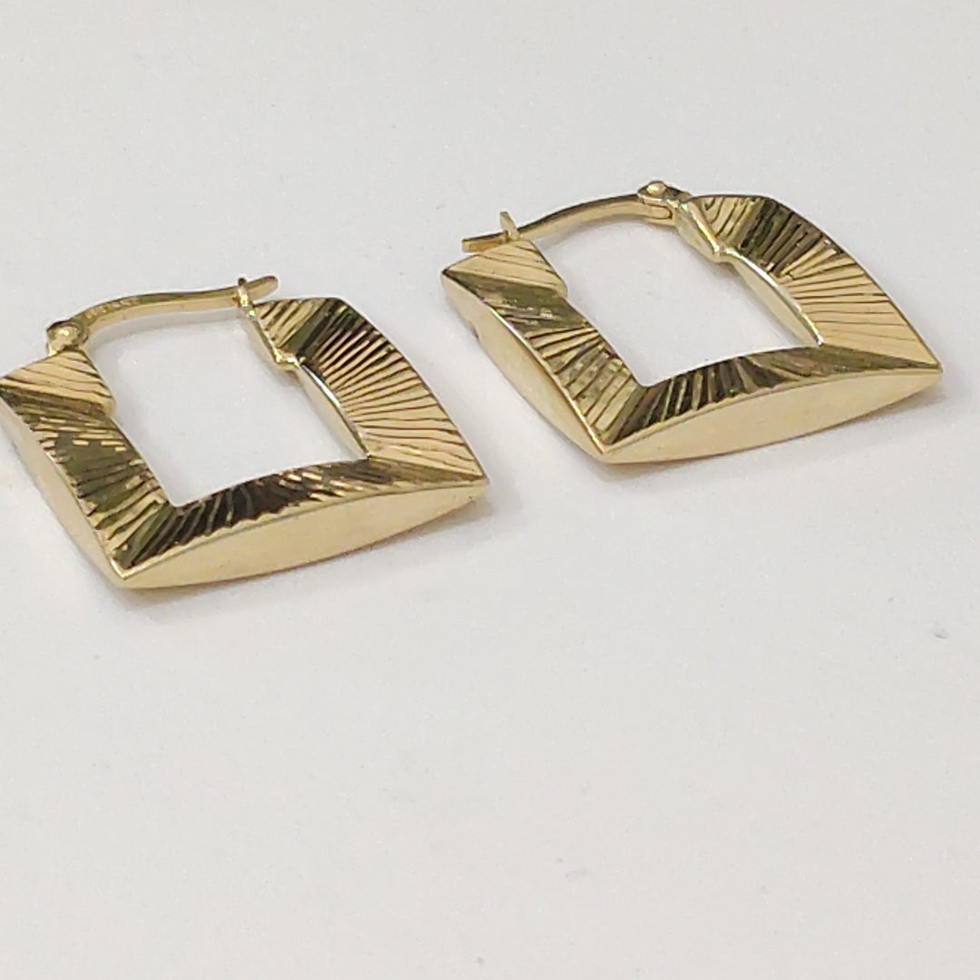 ARRACADAS PAR ORO 14 K 2.8 GRMS (SEMINUEVO)