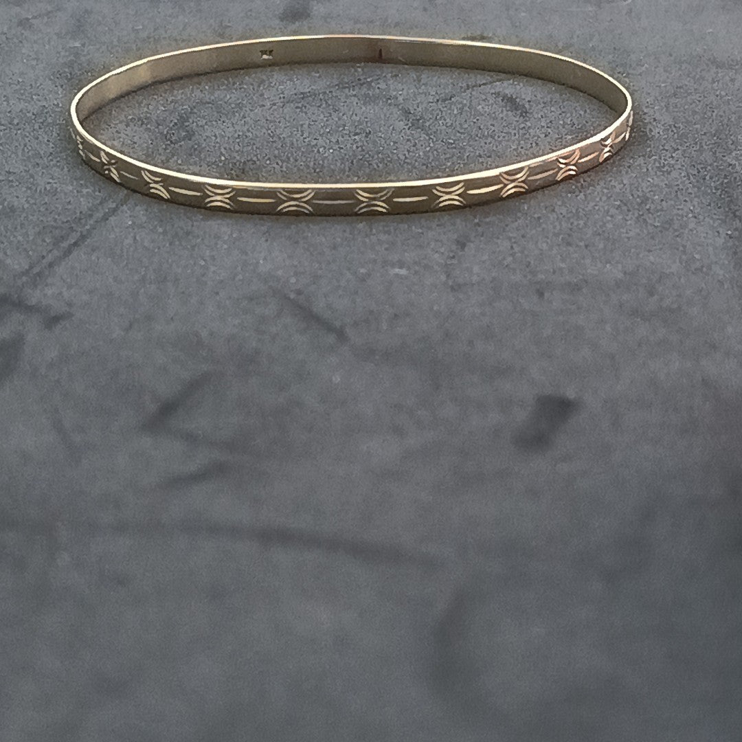 PULSERA RIGIDA ORO 14 K 5.6 GRMS (SEMINUEVO)