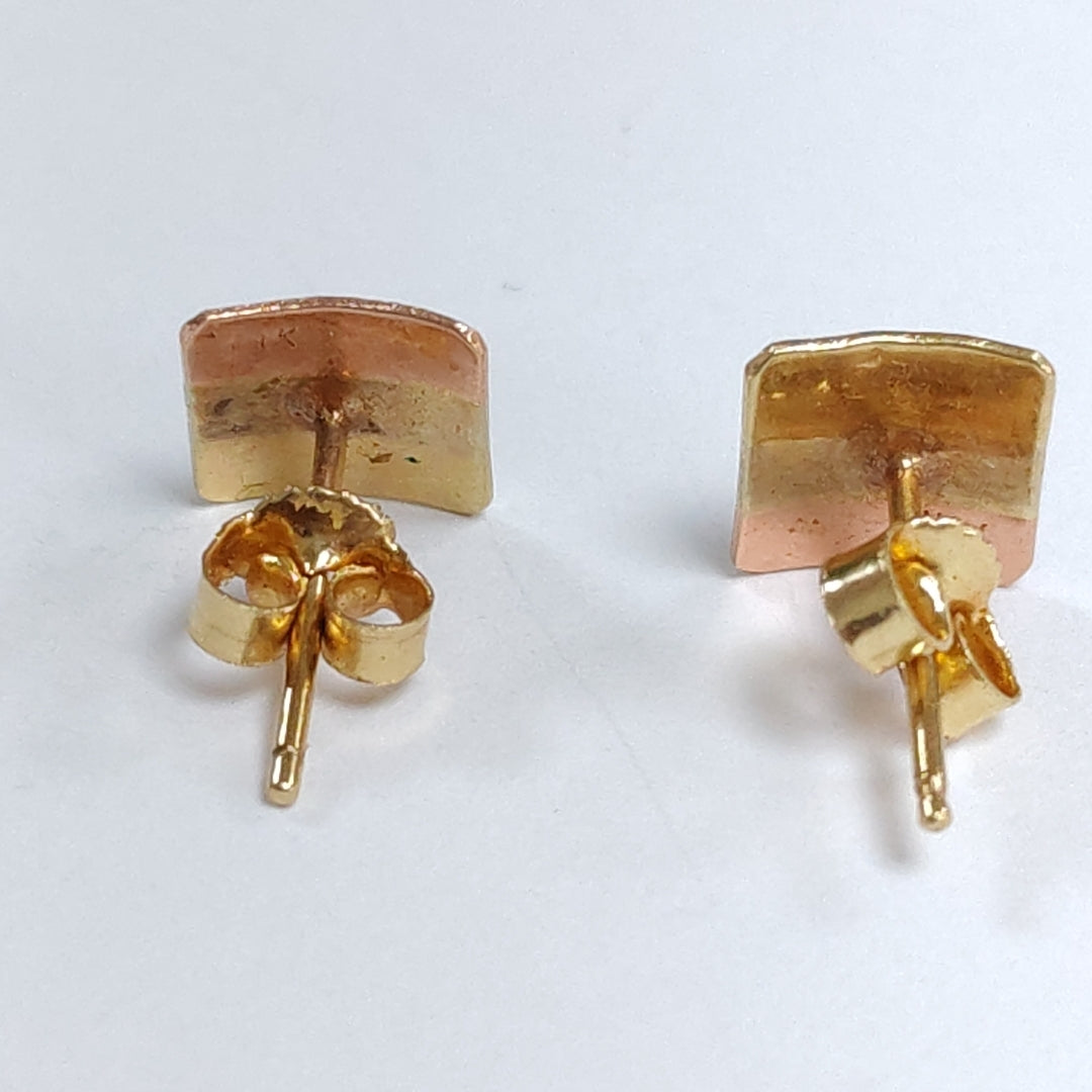 ARETES PAR ORO COMBINADO 14 K 1,20 GRMS (SEMINUEVO)