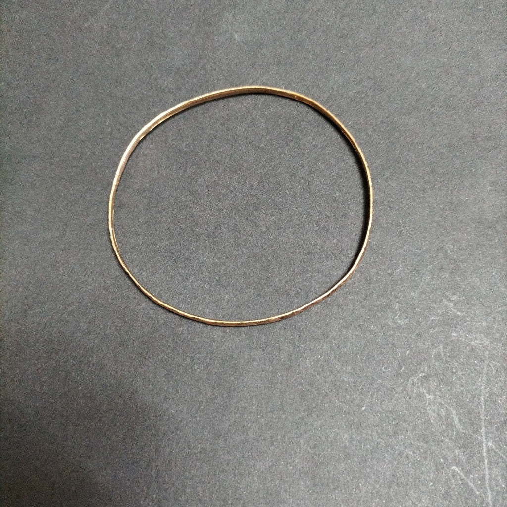 PULSERA RIGIDA ORO 10 K 3.9 GRMS (SEMINUEVO)