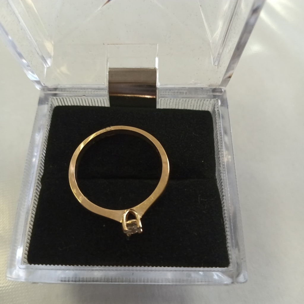 ANILLO SOLITARIO CON DIAMANTE CORTE BRILLANTE 0.17CTS JK VS, 14K 2.4 G (NUEVO)