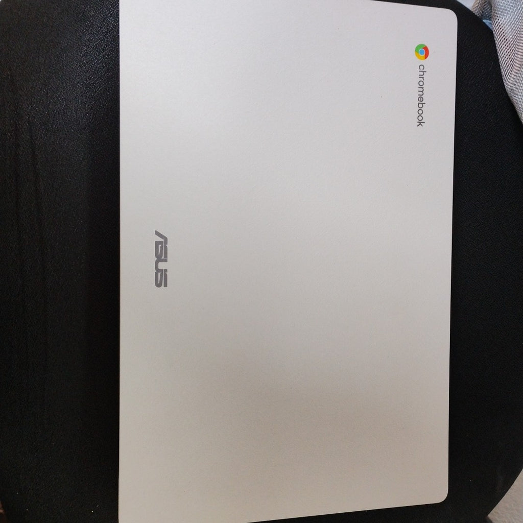 LAPTOP ASUS CROMEBOOK CX1405CTA C8G128-C1 (2025) 128 GB 8 GB RAM (SEMINUEVO)
