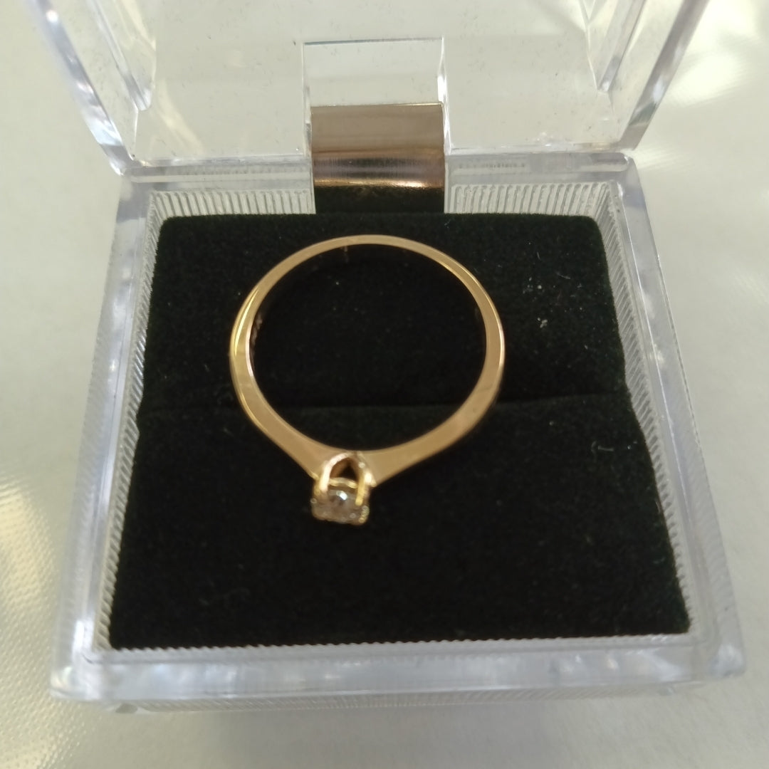 ANILLO SOLITARIO CON DIAMANTE CORTE BRILLANTE 0.20CTS JK SI1, 14K 2.2 G (NUEVO)