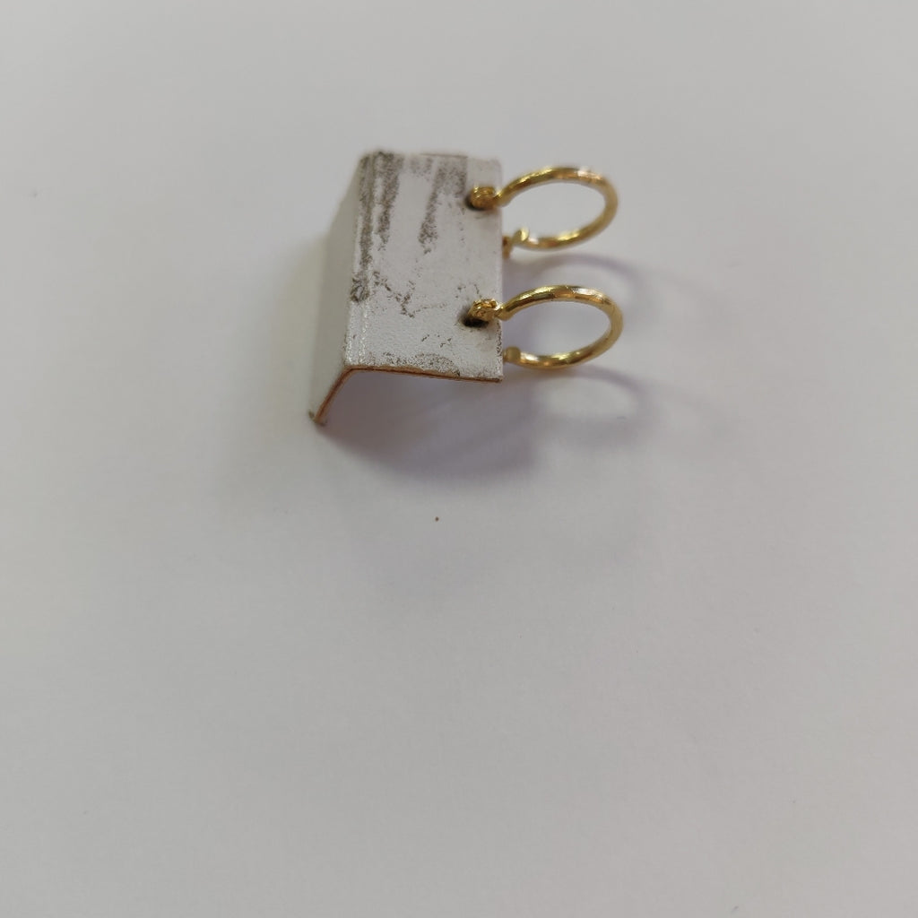 ARETES ARRACADAS ESTRIADAS 14K 1.4 GR (NUEVO)