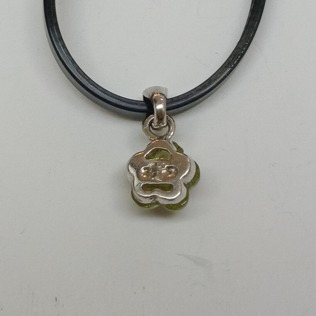 DIJE ORO,ORO BLANCO 14 K 0,60 GRMS (SEMINUEVO)