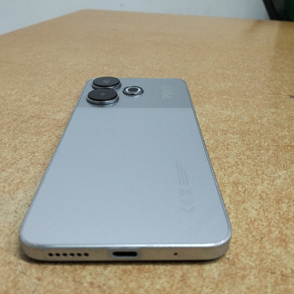 CELULAR XIAOMI POCO M6 2404APC5FG (2023) 256 GB 8 GB RAM (SEMINUEVO)