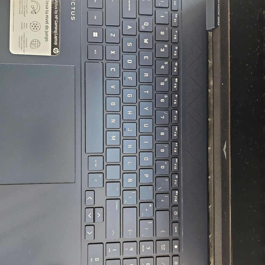LAPTOP HP VICTUS 15-FA1098LA (2024) 1 TB SSD 16 GB RAM (SEMINUEVO)