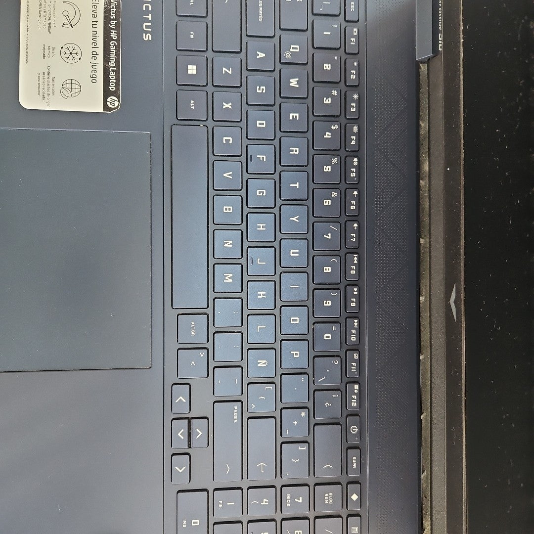 LAPTOP HP VICTUS 15-FA1098LA (2024) 1 TB SSD 16 GB RAM (SEMINUEVO)