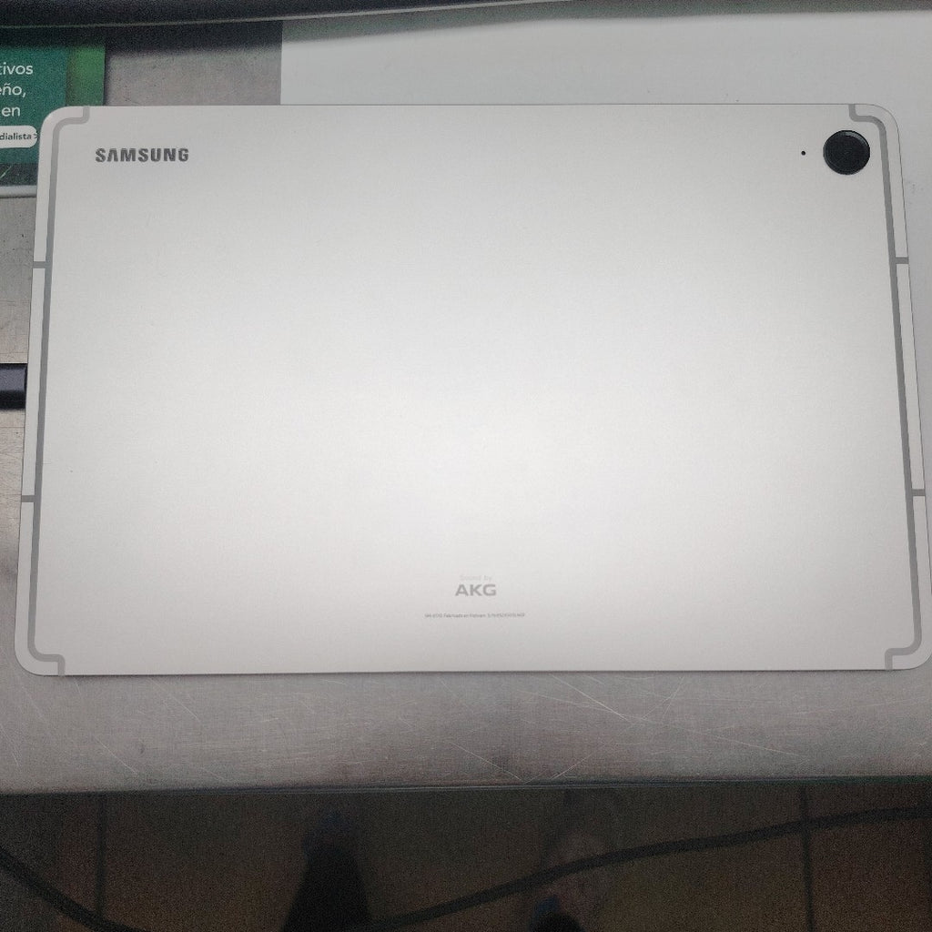 TABLETA SAMSUNG GALAXY TAB S9 FE SM-X510 (2023) 256 GB 8 GB RAM (SEMINUEVO)