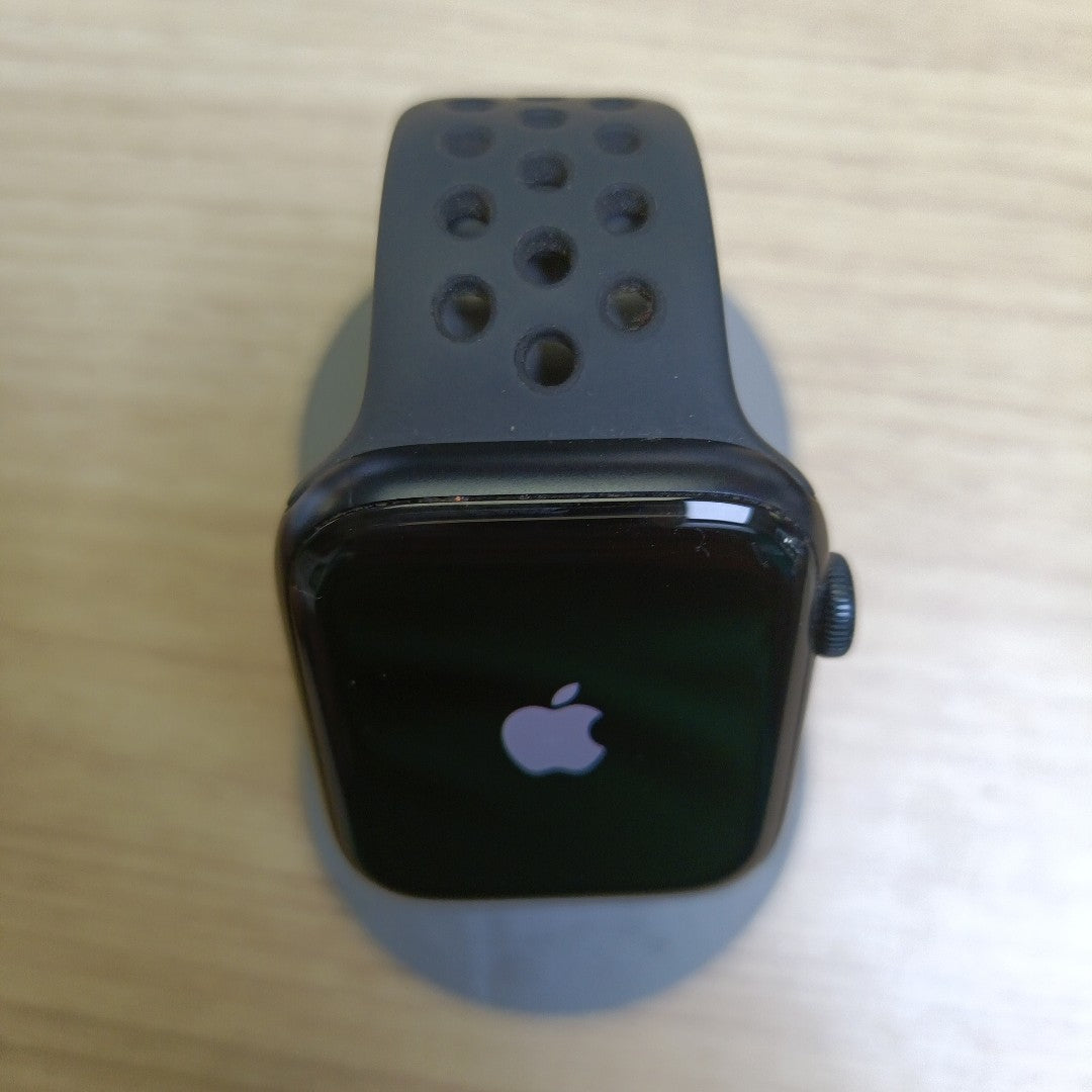 SMARTWATCH APPLE SE 2 ALUMINIO A2723 44 MM GPS (SEMINUEVO)