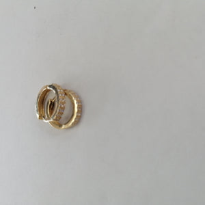 ARETES HUGGIES C CIRCONIA 14K 1.7 GR (NUEVO)