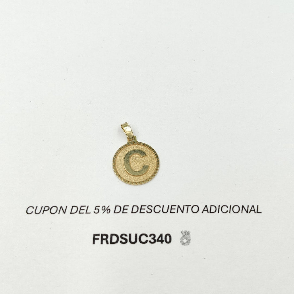 DIJE INICIAL C 14K 1.2 GR DLO 06 C (NUEVO)