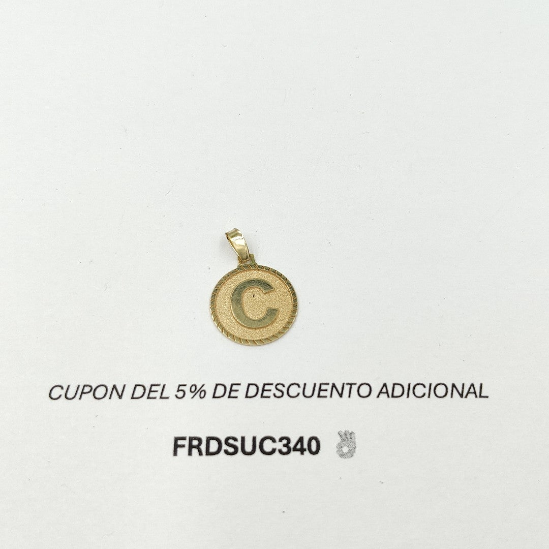 DIJE INICIAL C 14K 1.2 GR DLO 06 C (NUEVO)