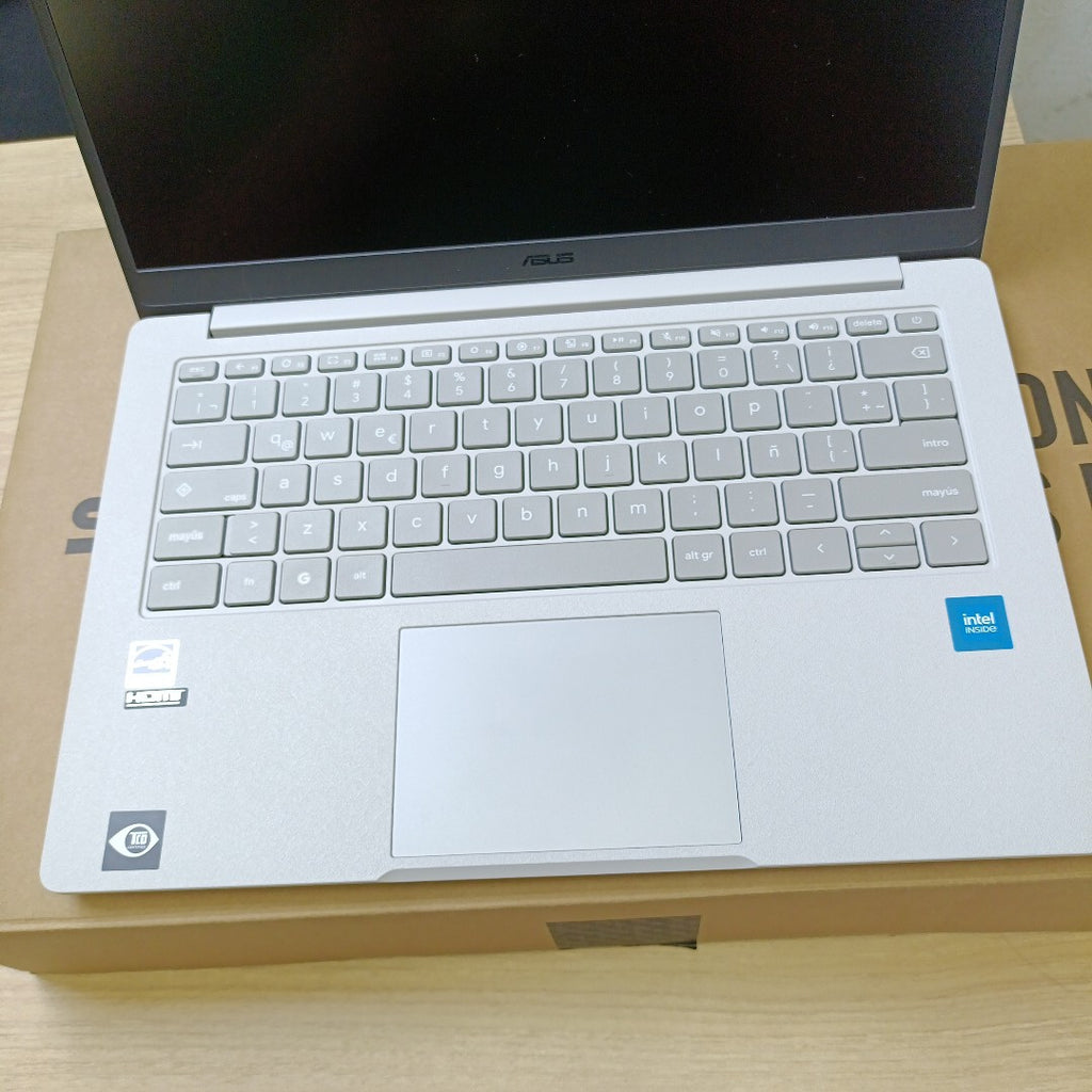 LAPTOP ASUS CROMEBOOK CX1405CTA C8G128-C1 (2025) 128 GB 8 GB RAM (SEMINUEVO)