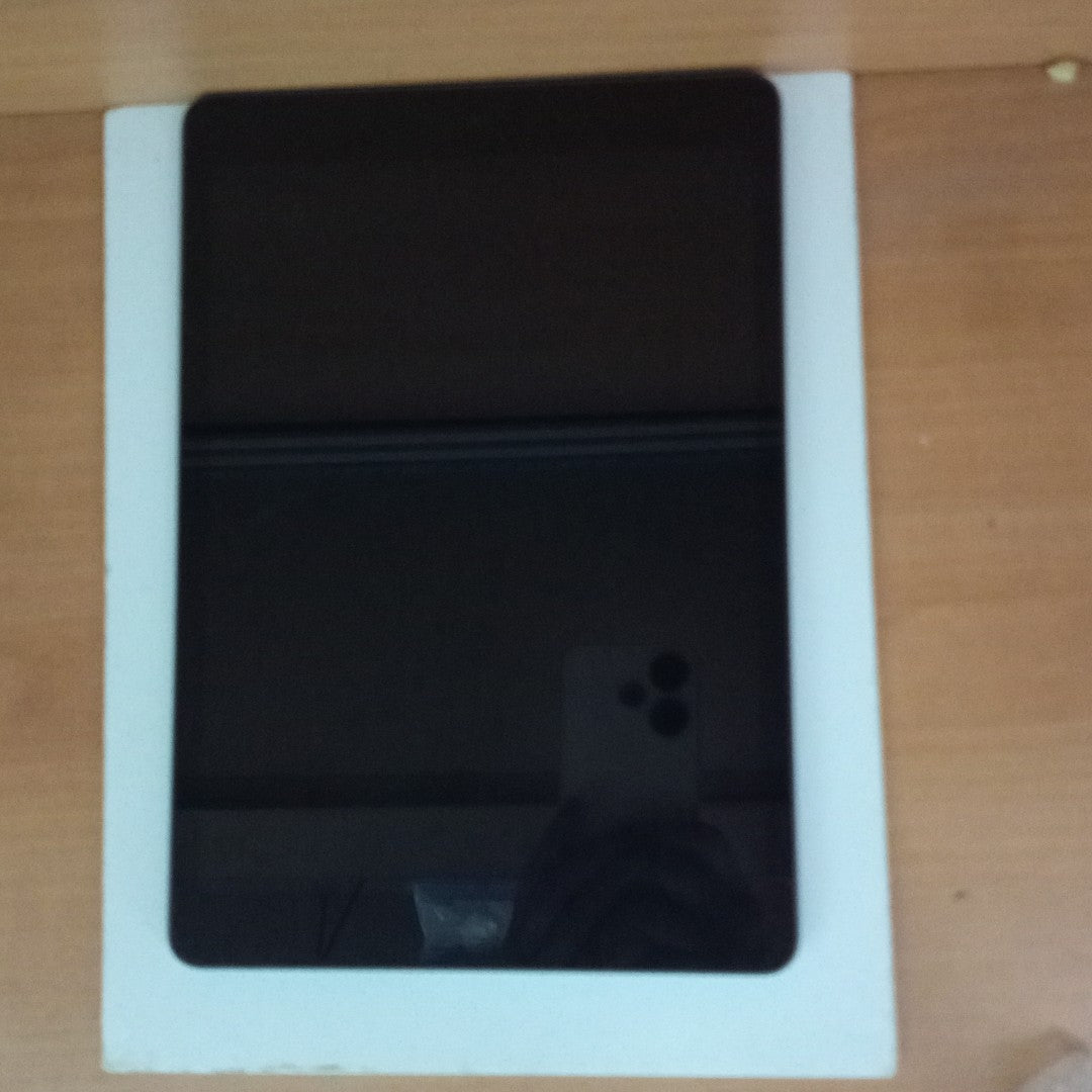 TABLETA APPLE IPAD 9 A2602 64 GB 3 GB RAM (SEMINUEVO)