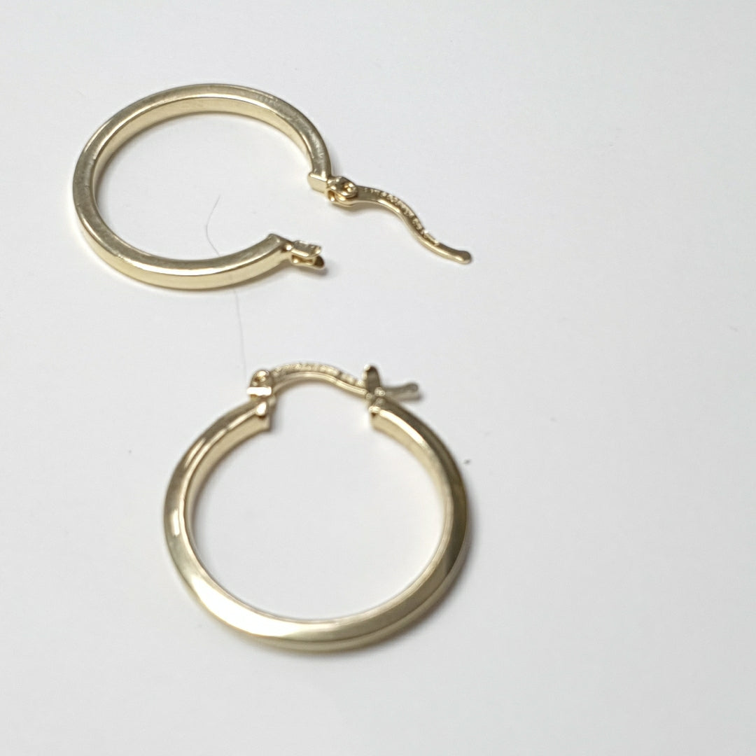 ARETES ARRACADAS LISAS 14K 1.6 GR ECT2 V (NUEVO)