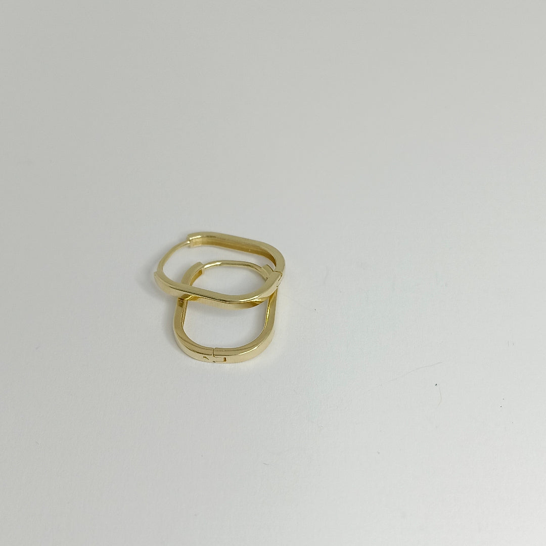 ARETES ARRACADAS RECTANGULAR 14K 2.4 GR HR 04 (NUEVO)