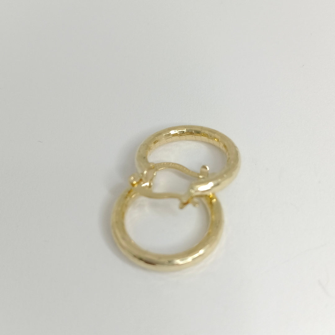 ARETES ARRACADAS FACETADAS 14K 2.5 GR ET 05 (NUEVO)