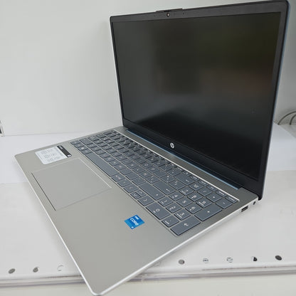 LAPTOP HP 15-FD0000LA (2023) (SEMINUEVO)