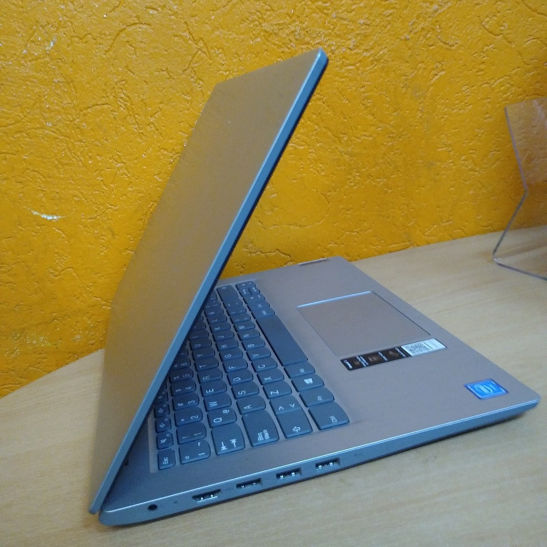 LAPTOP LENOVO IDEAPAD 3 14IGL05 (2022) (SEMINUEVO)