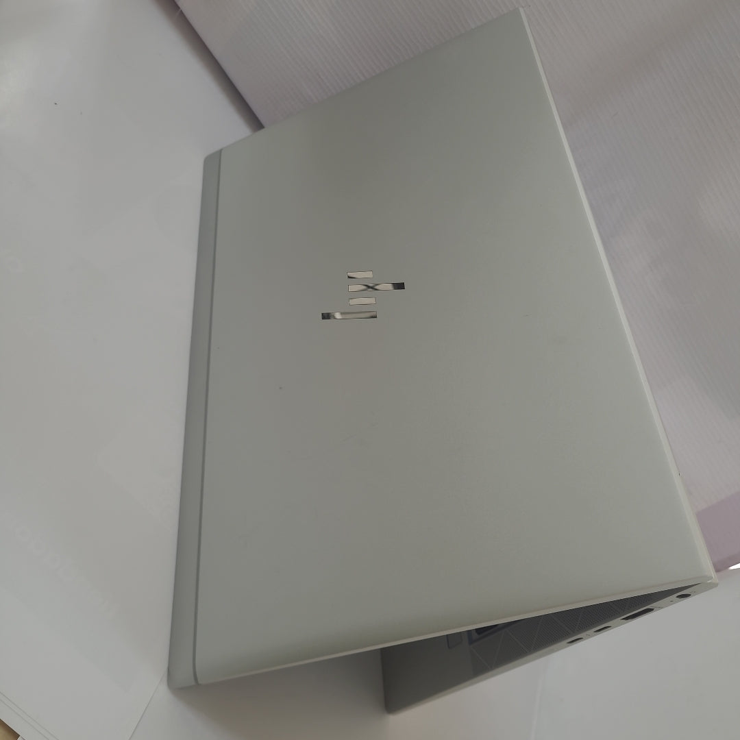 LAPTOP HP ELITEBOOK 840 G8 (2022) (SEMINUEVO)