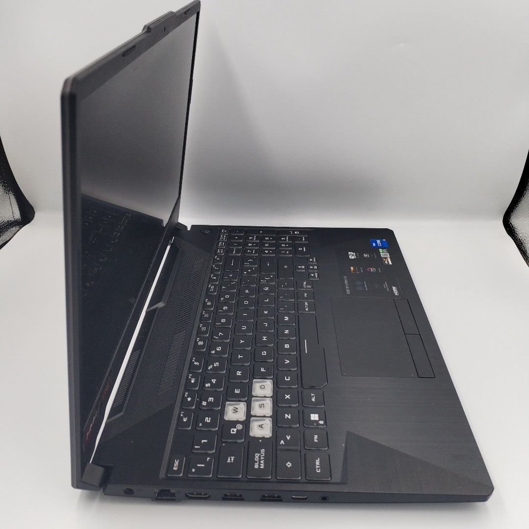 LAPTOP ASUS TUF GAMING F15 FX506HCB-HN144W (2022) 512 GB SSD 8 GB RAM (SEMINUEVO)