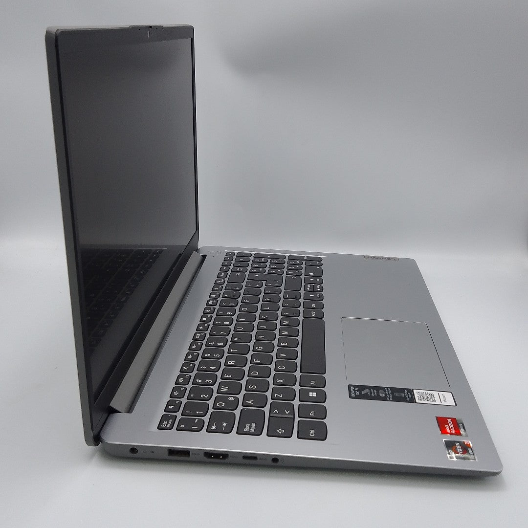 LAPTOP LENOVO IDEAPAD 1 15AMN7 (2023) 256 GB SSD 8 GB RAM (SEMINUEVO)