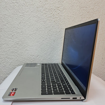 LAPTOP DELL INSPIRON 15 3525 (2022) 1 TB SSD + 256 GB SSD 16 GB RAM (SEMINUEVO)