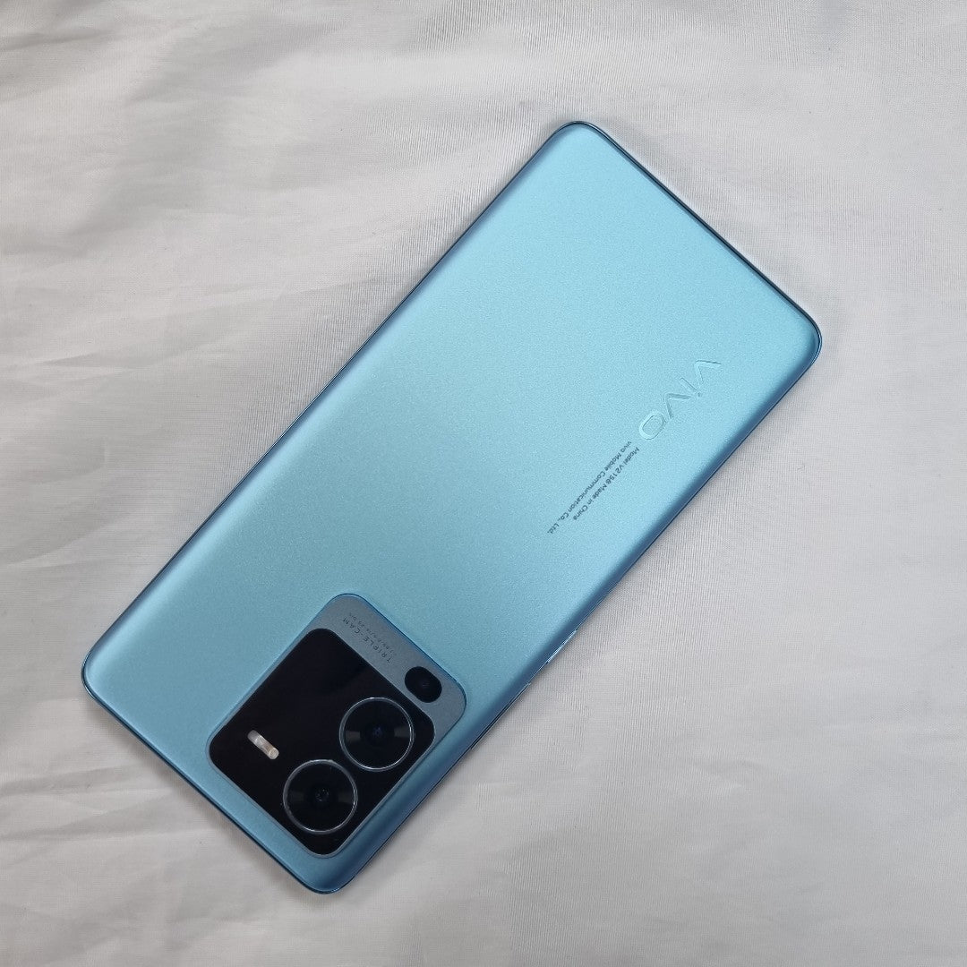 CELULAR VIVO V25 PRO V2158 256 GB 12 GB RAM (SEMINUEVO)