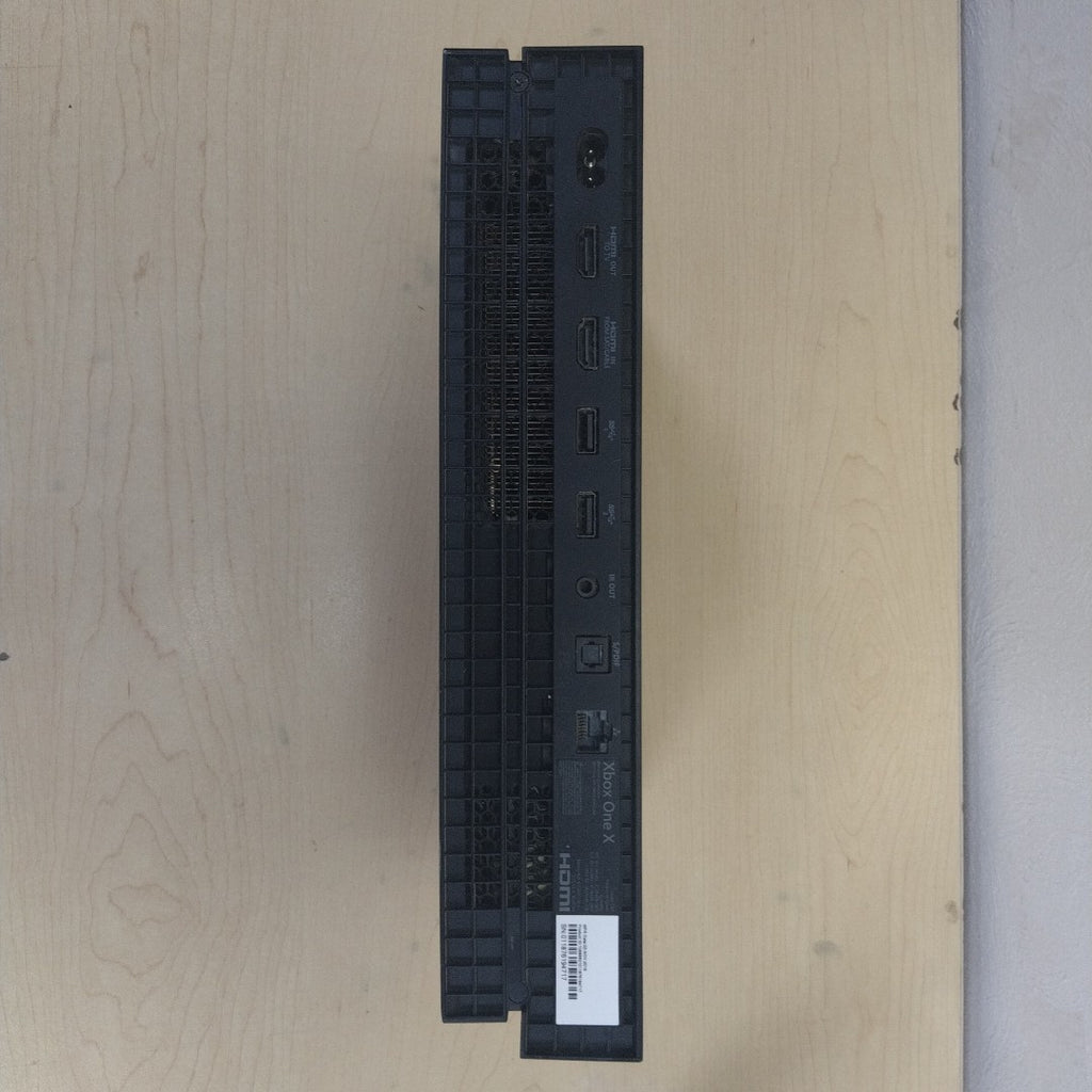 CONSOLA DE VIDEOJUEGO MICROSOFT XBOX ONE X 1 TB (SEMINUEVO)