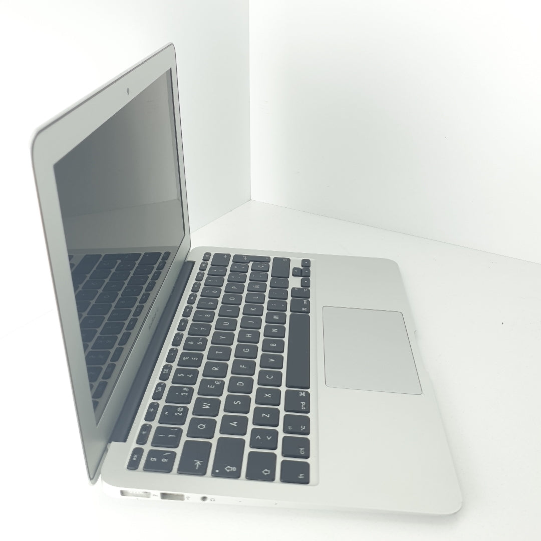 LAPTOP APPLE MACBOOK AIR 11" 2014 1.4 A1465 256 GB SSD 4 GB RAM (SEMINUEVO)