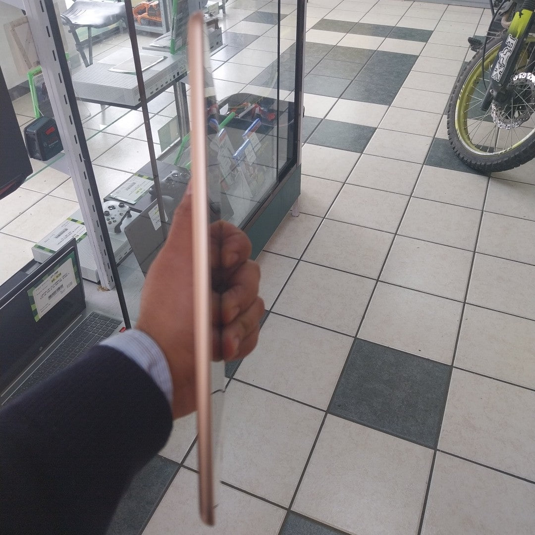 TABLETA APPLE IPAD MINI 5 A2133 64 GB 3 GB RAM (SEMINUEVO)