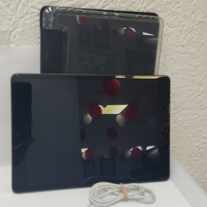 TABLETA APPLE IPAD 9 A2602 64 GB 3 GB RAM (SEMINUEVO)