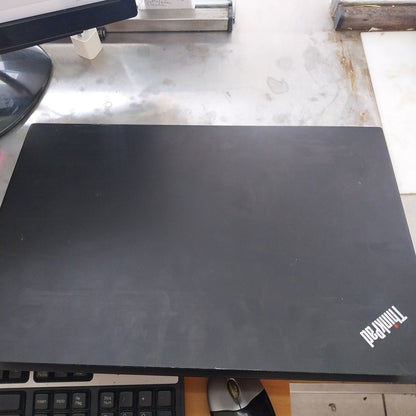 LAPTOP LENOVO THINKPAD E15 (2020) 256 GB SSD 16 GB RAM (SEMINUEVO)