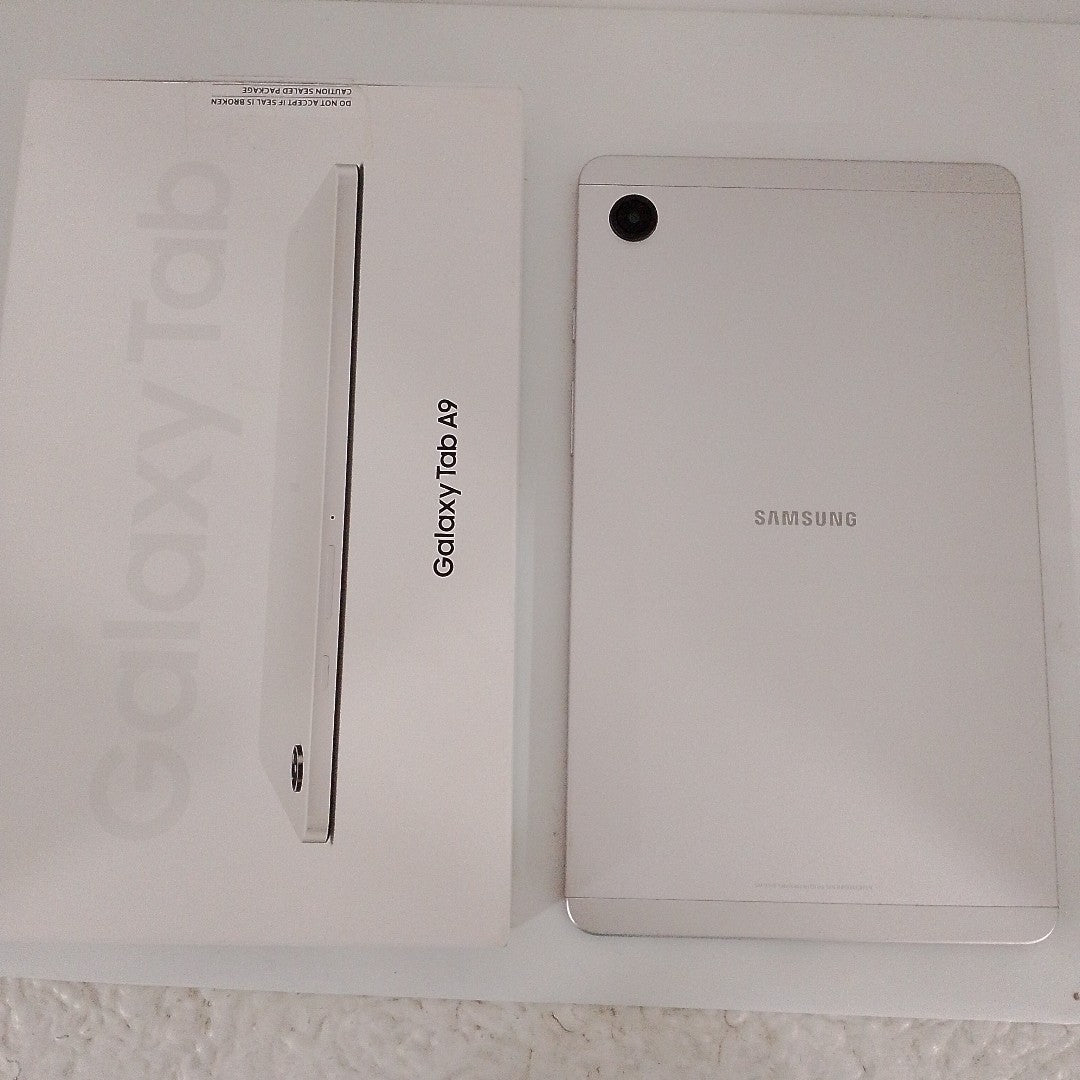 TABLETA SAMSUNG GALAXY TAB A9 SM-X110 (2023) 64 GB 4 GB RAM (SEMINUEVO)