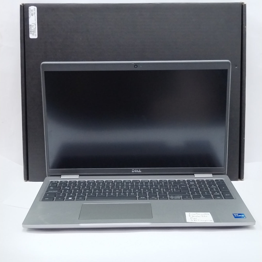 LAPTOP DELL LATITUDE 5540 (2023) 512 GB SSD 16 GB RAM (SEMINUEVO)