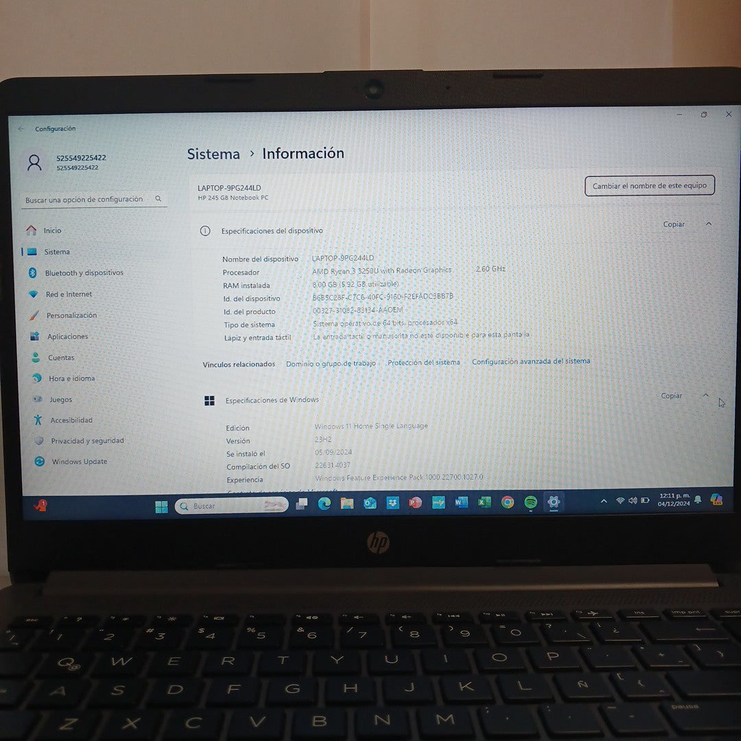 LAPTOP HP 245 G8 (2021) 1 TB + 128 GB SSD 8 GB RAM (SEMINUEVO)