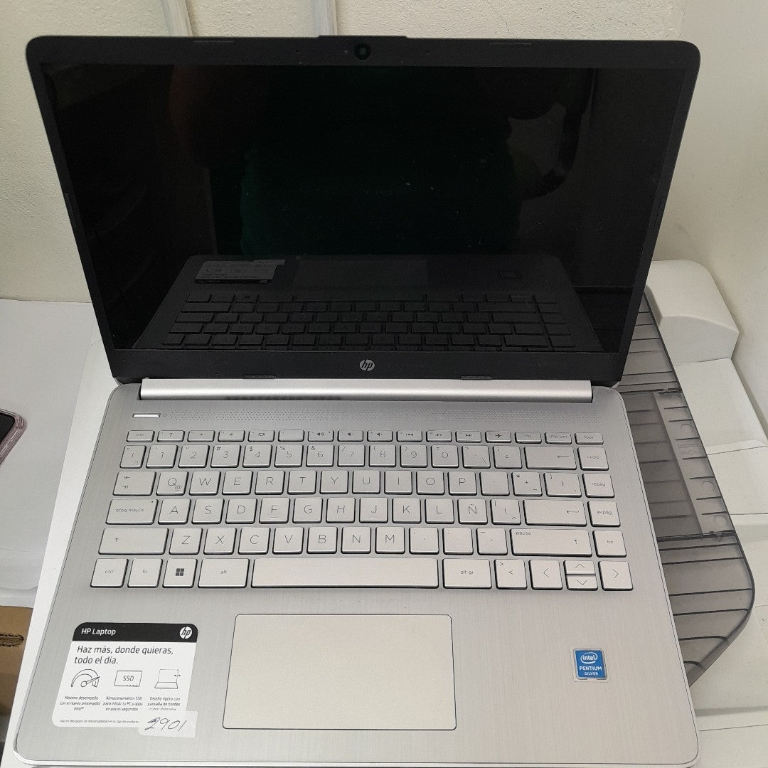 LAPTOP HP 14-DQ0505LA (2022) 256 GB SSD 8 GB RAM (SEMINUEVO)