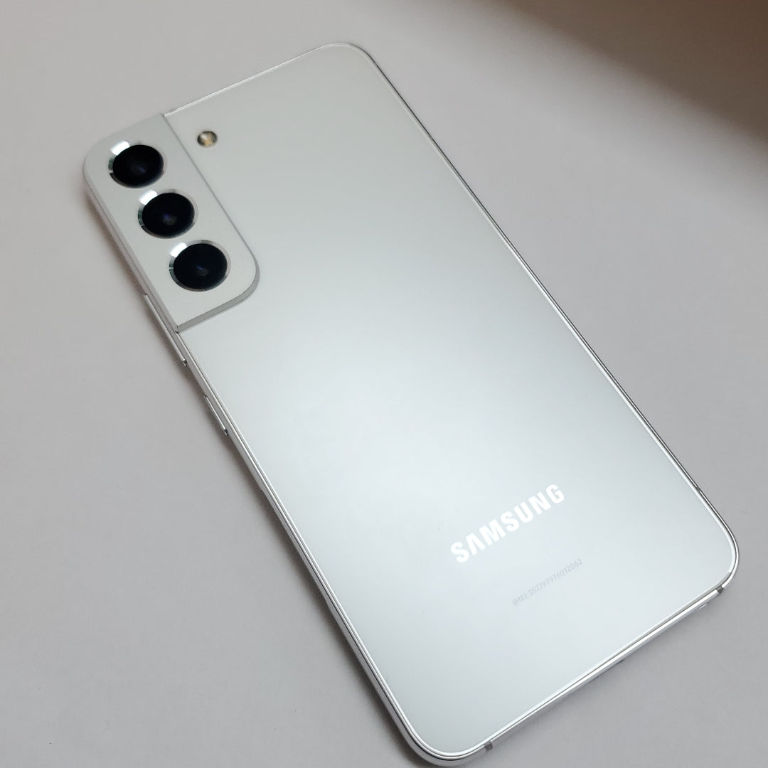 CELULAR SAMSUNG GALAXY S22 SM-S901U 256 GB 8 GB RAM (SEMINUEVO)