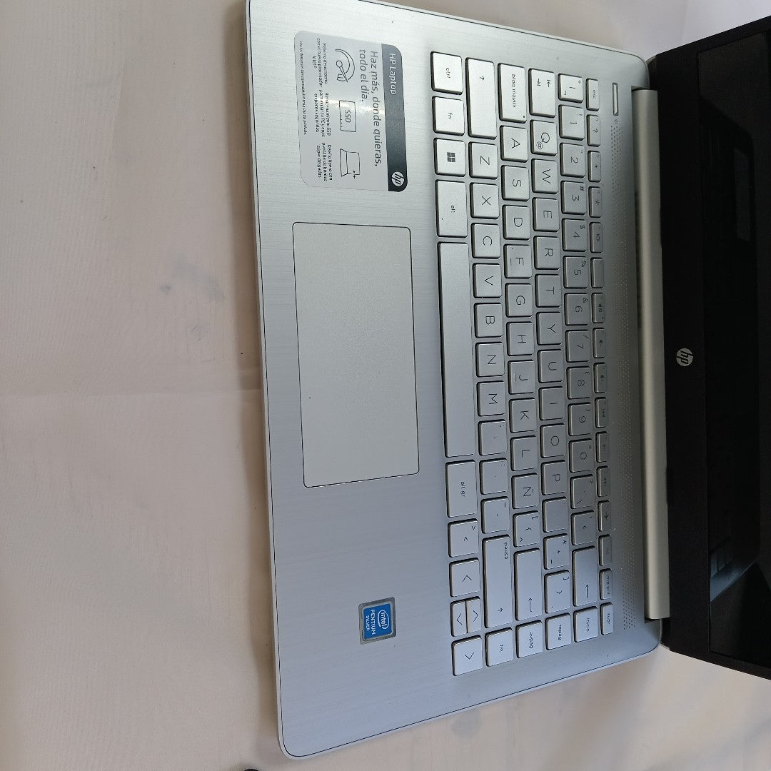 LAPTOP HP 14-DQ0505LA (2023) 256 GB SSD 8 GB RAM (SEMINUEVO)