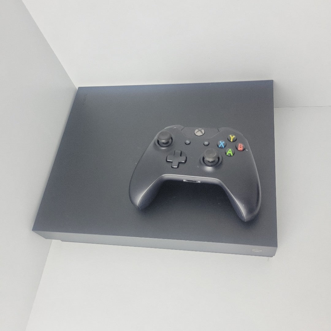 CONSOLA DE VIDEOJUEGO MICROSOFT XBOX ONE X 1 TB (SEMINUEVO)