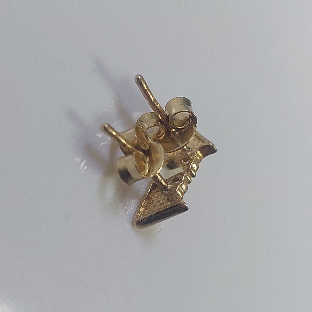 10195BRO00000B2668 FRD23 BROQUEL DE TRIANGULO CON CIRCONIA ORO 14K 1.1GRS (NUEVO)