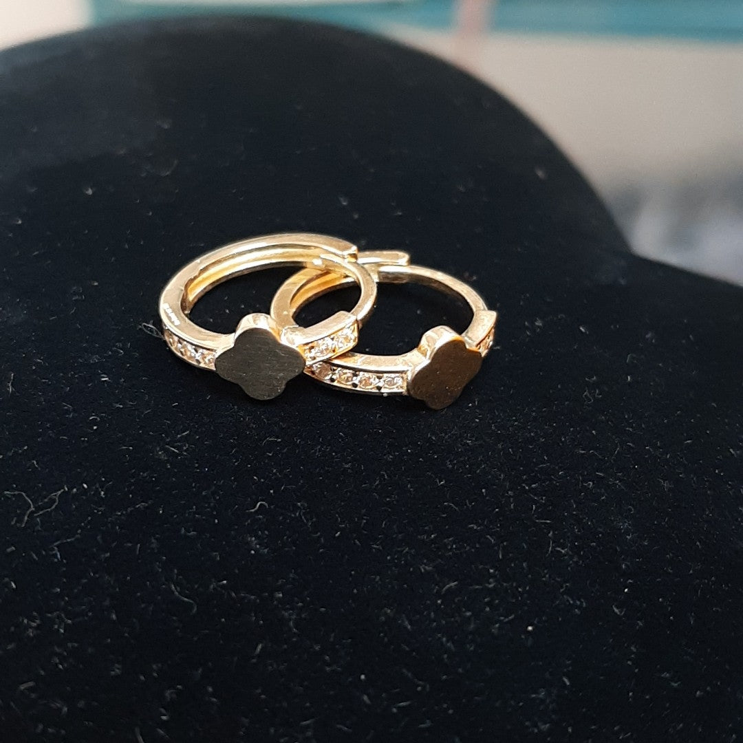 HUGGIES ORO 14K 2.1 (NUEVO)