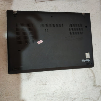 LAPTOP LENOVO THINKPAD T14 GEN 2 (2022) 512 GB SSD 16 GB RAM (SEMINUEVO)