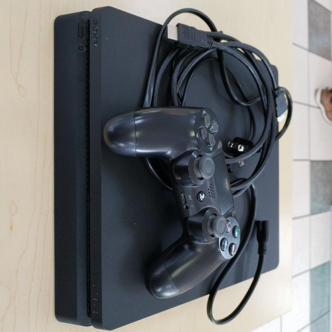 CONSOLA DE VIDEOJUEGO SONY PS4 SLIM 1 TB (SEMINUEVO)