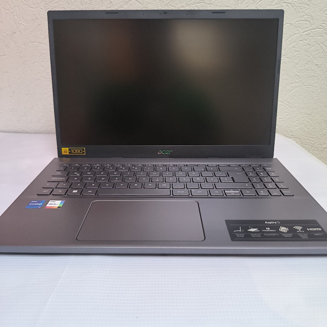 LAPTOP ACER ASPIRE 5 A515-57-72LV (2022) 1 TB SSD 12 GB RAM (SEMINUEVO)